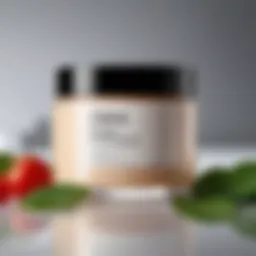 Illustration of sis cream jar with natural ingredients